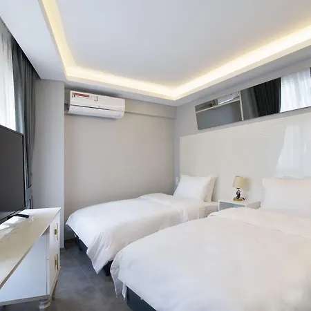 Via Ciragan Hotel
